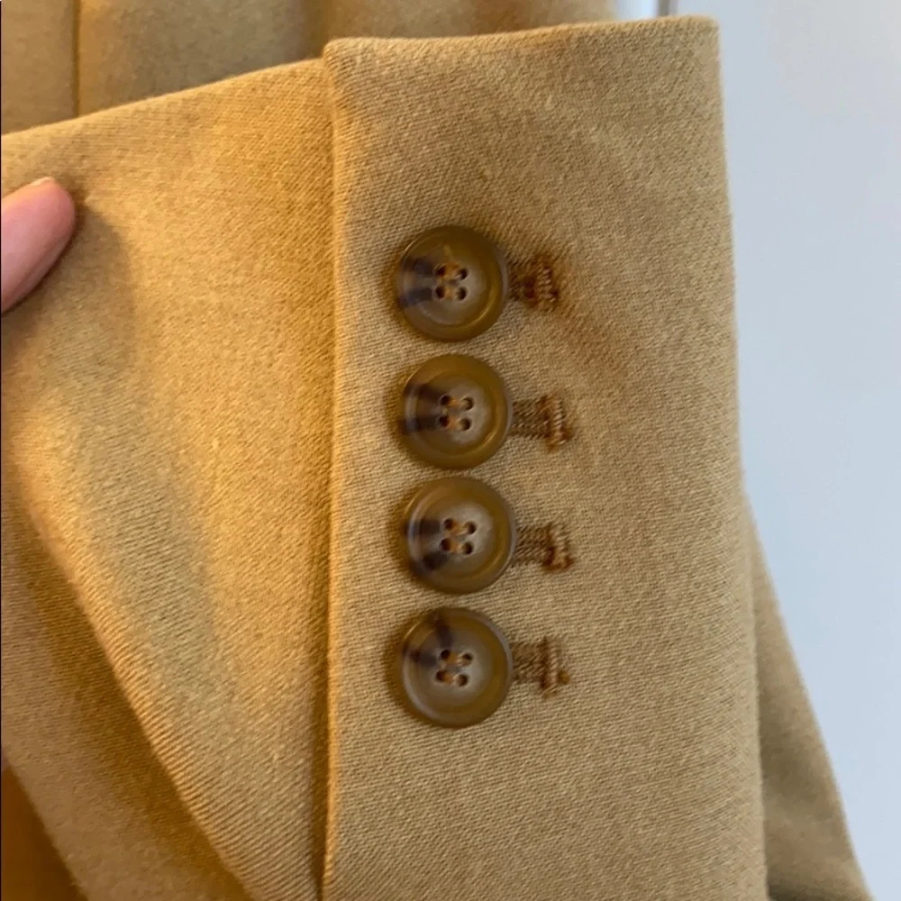 Loft Jacket - Picture 5 of 6